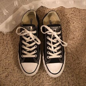Black All Star Converse | hardly worn | EUC | sz 7.5
